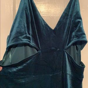 Show stopper Emerald green jumper!